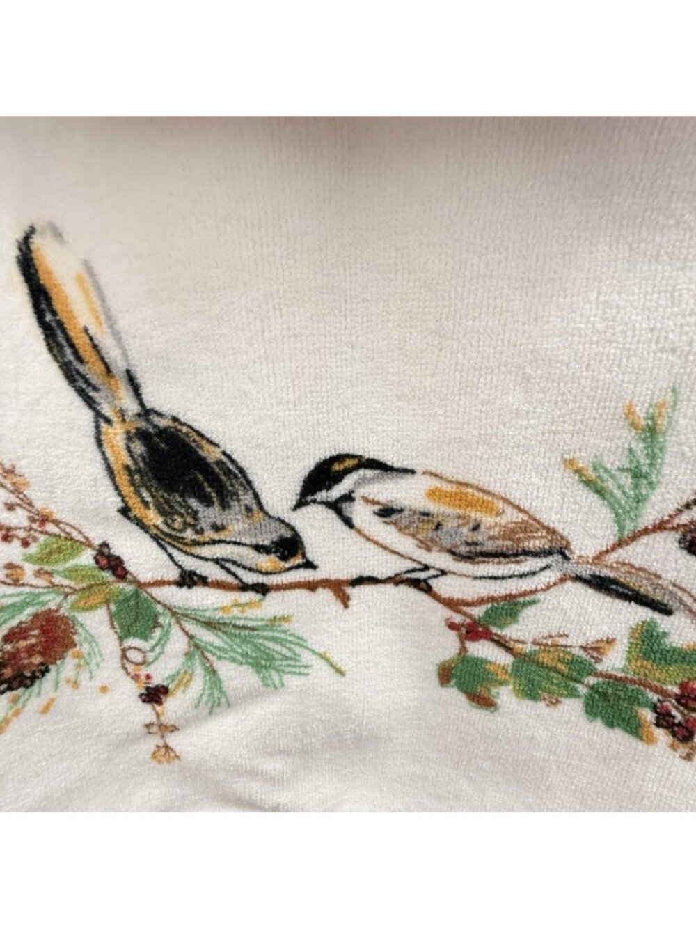 2 Lenox Chirping Bird Towels 1 Bath and 1 Hand Red Trim Read - Picture 4 of 9
